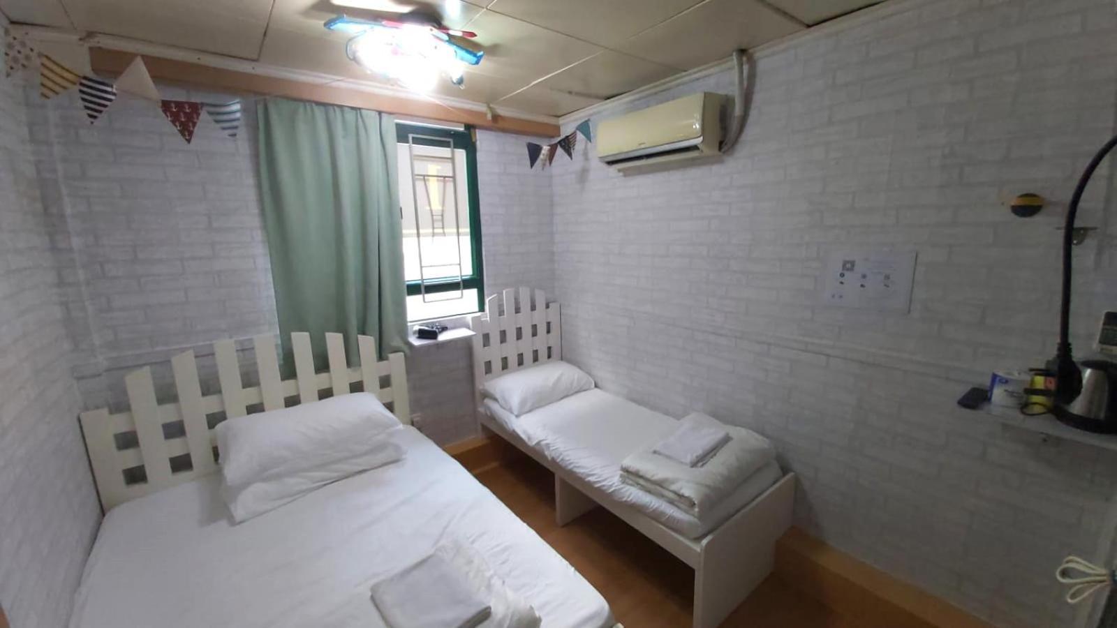 Cozy Inn Jordan Station Hong Kong Exterior photo