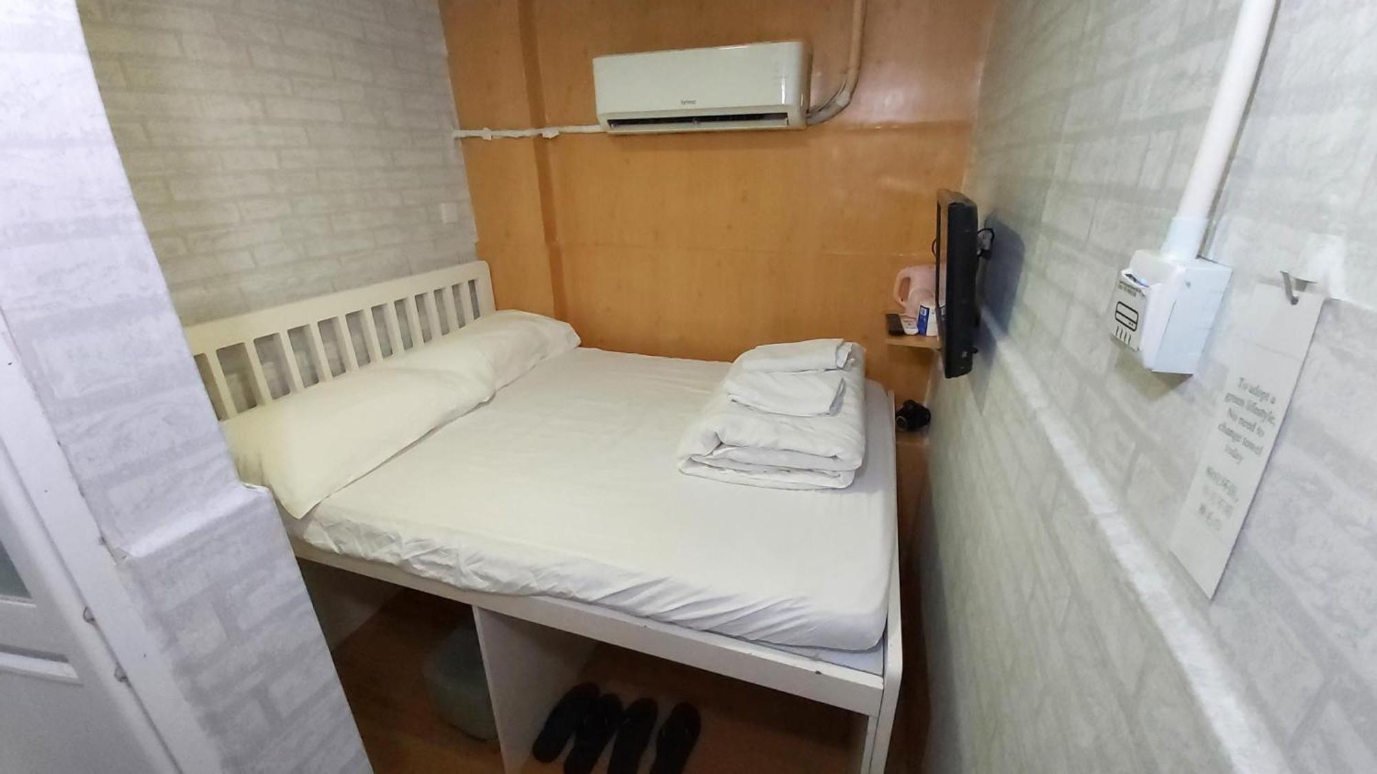 Cozy Inn Jordan Station Hong Kong Exterior photo